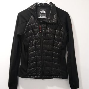 Black North Face Puffy Jacket